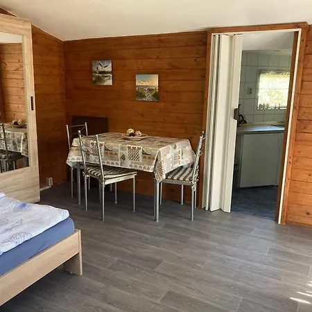 Ferienbungalow In Ostseenaehe *