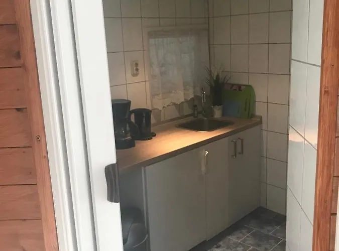 Ferienbungalow In Ostseenaehe Ahrenshagen-Daskow